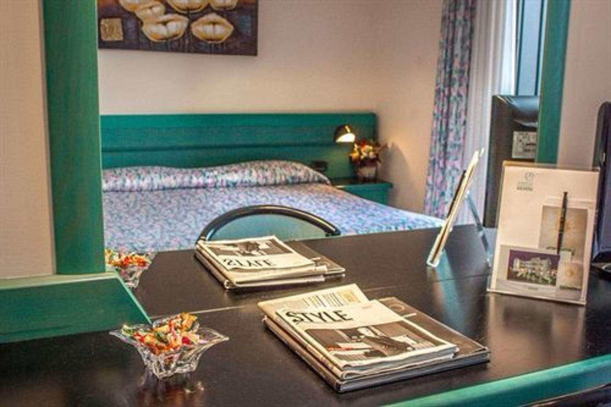 Hotel Eden ヴァレッジョ・スル・ミンチョ エクステリア 写真